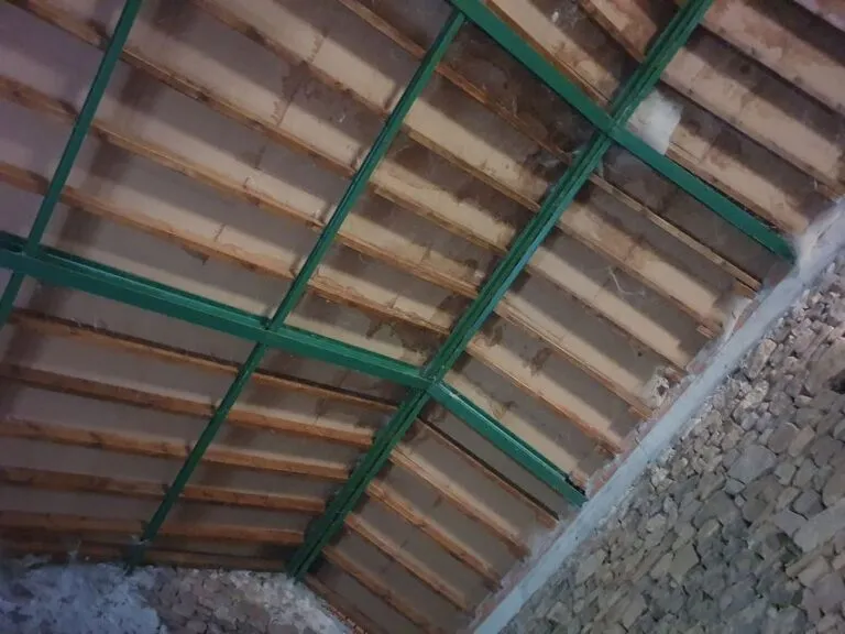 Casa de pueblo en Suano — finca vallada de 800 m²